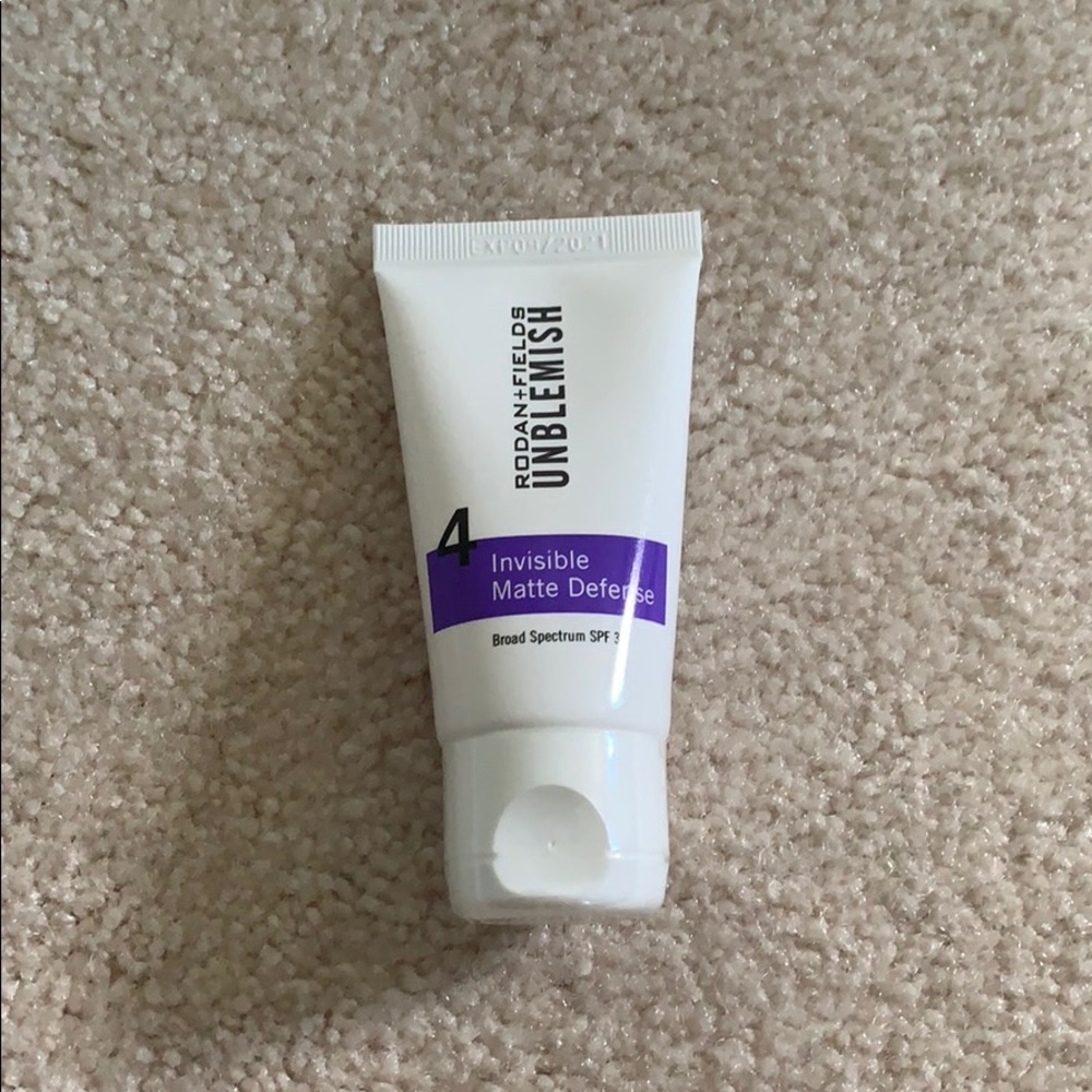 Rodan & Fields Unblemish Step 4 (2 bottles)